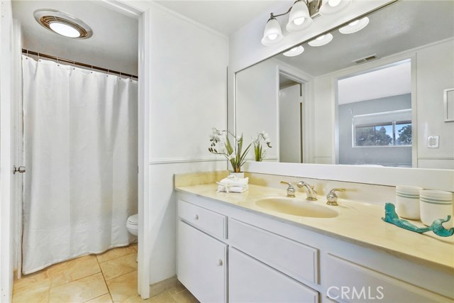 239 Juanita Avenue, Redondo Beach, California 90277, 2 Bedrooms Bedrooms, ,2 BathroomsBathrooms,Residential,Sold,Juanita,RS20073580