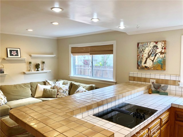 433 2ND Street, Hermosa Beach, California 90254, 3 Bedrooms Bedrooms, ,2 BathroomsBathrooms,Residential,Sold,2ND Street,SB18113035