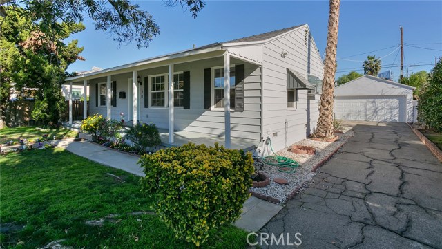 3 Bed Home for Sale in Lake Balboa, California