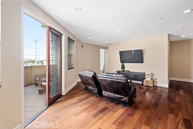 2617 Ripley Avenue, Redondo Beach, California 90278, 4 Bedrooms Bedrooms, ,4 BathroomsBathrooms,Residential,Sold,Ripley,SB20168034