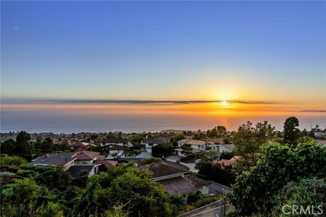 28817 Doverridge Drive, Rancho Palos Verdes, California 90275, 5 Bedrooms Bedrooms, ,3 BathroomsBathrooms,Residential,Sold,Doverridge,PV19186897