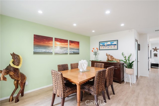 462 27th Street, Manhattan Beach, California 90266, 3 Bedrooms Bedrooms, ,2 BathroomsBathrooms,Residential,Sold,27th,SB20201304