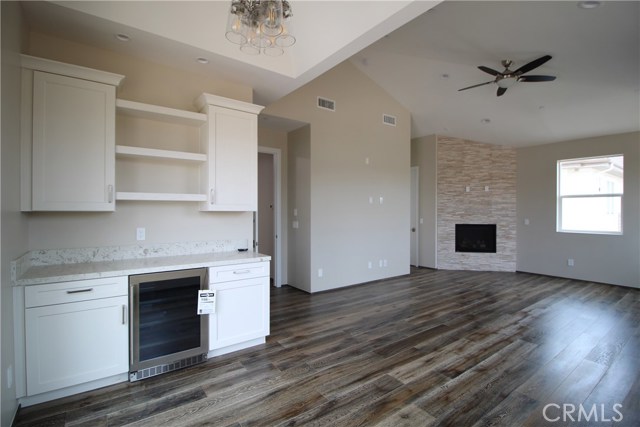 2206 WARFIELD Avenue, Redondo Beach, California 90278, 4 Bedrooms Bedrooms, ,3 BathroomsBathrooms,Residential,Sold,WARFIELD,SB18166221
