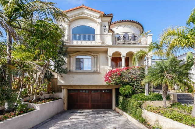 808 Maria Avenue, Redondo Beach, California 90277, 4 Bedrooms Bedrooms, ,3 BathroomsBathrooms,Residential,Sold,Maria,SB17180173