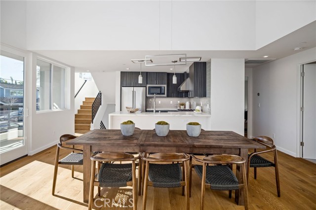 Dining area adjacent to kitchen