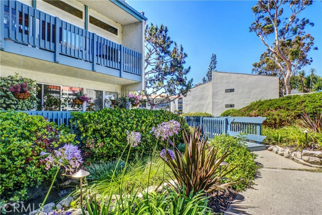 816 Camino Real, Redondo Beach, California 90277, 2 Bedrooms Bedrooms, ,1 BathroomBathrooms,Residential,Sold,Camino Real,SB17142888