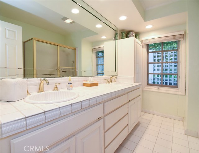 13 Country Meadow, Rolling Hills Estates, California 90274, 4 Bedrooms Bedrooms, ,2 BathroomsBathrooms,Residential,Sold,Country Meadow,PV20197818