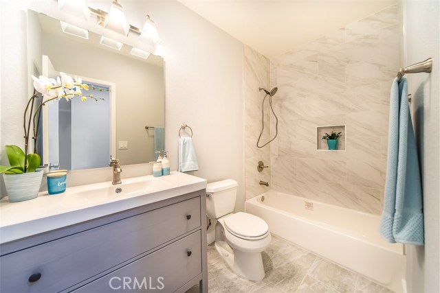 1707 Pacific Coast Highway, Hermosa Beach, California 90254, 1 Bedroom Bedrooms, ,1 BathroomBathrooms,Residential,Sold,Pacific Coast,SB17266914