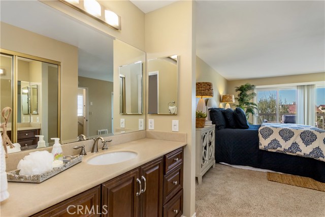53 Cresta Verde Drive, Rolling Hills Estates, California 90274, 2 Bedrooms Bedrooms, ,2 BathroomsBathrooms,Residential,Sold,Cresta Verde,PV20033642