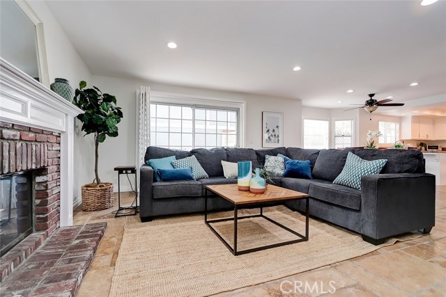 2231 Gates Avenue, Redondo Beach, California 90278, 4 Bedrooms Bedrooms, ,2 BathroomsBathrooms,Residential,Sold,Gates,SB20123083