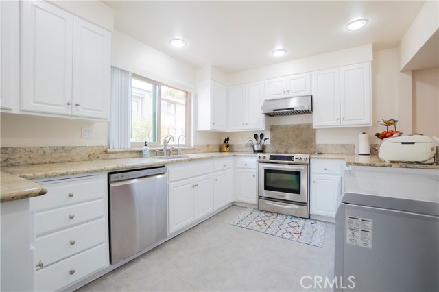 28111 Ridgepoint Court, Rancho Palos Verdes, California 90275, 3 Bedrooms Bedrooms, ,1 BathroomBathrooms,Residential,Sold,Ridgepoint,SB21136275