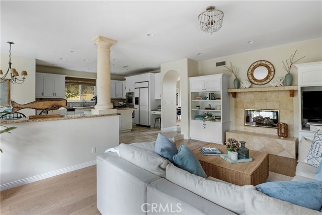 717 29th Street, Manhattan Beach, California 90266, 5 Bedrooms Bedrooms, ,4 BathroomsBathrooms,Residential,Sold,29th,SB21147466