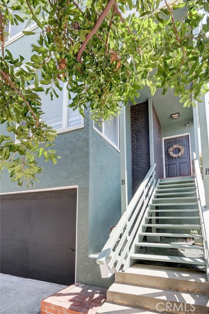 978 5th Street, Hermosa Beach, California 90254, 4 Bedrooms Bedrooms, ,2 BathroomsBathrooms,Residential,Sold,5th,SB21080244