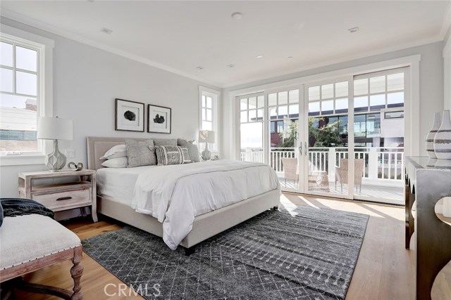 2204 Alma Avenue, Manhattan Beach, California 90266, 4 Bedrooms Bedrooms, ,3 BathroomsBathrooms,Residential,Sold,Alma,SB19265065