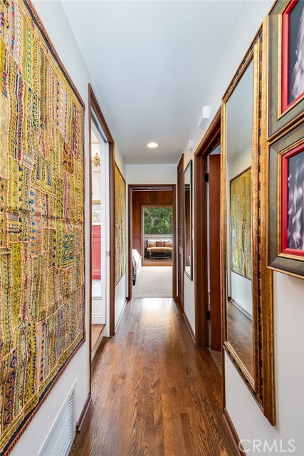 3213 Valley Drive, Manhattan Beach, California 90266, 3 Bedrooms Bedrooms, ,3 BathroomsBathrooms,Residential,Sold,Valley,SB21017306