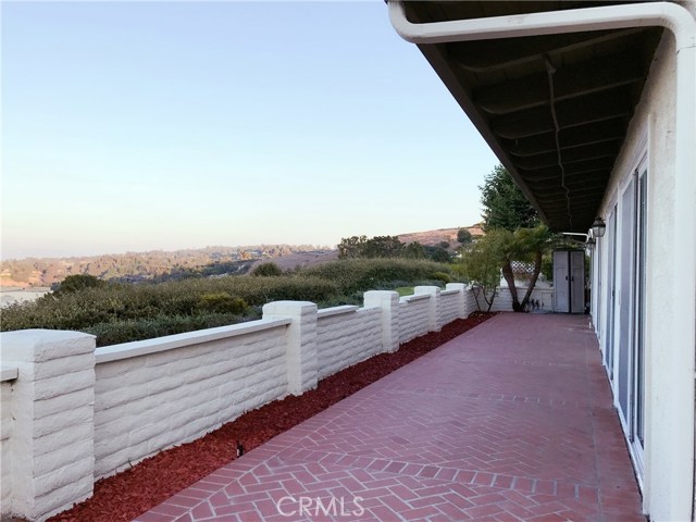 142 Aspen Way, Rolling Hills Estates, California 90274, 3 Bedrooms Bedrooms, ,1 BathroomBathrooms,Residential,Sold,Aspen,AR17193467