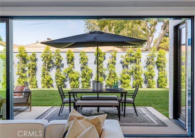 1400 Manzanita Lane, Manhattan Beach, California 90266, 5 Bedrooms Bedrooms, ,2 BathroomsBathrooms,Residential,Sold,Manzanita Lane,SB21134329