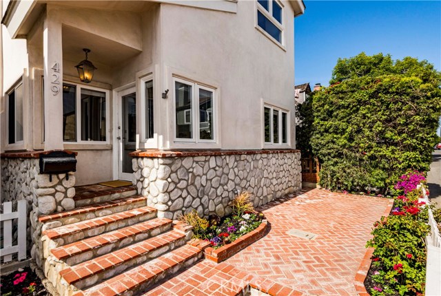 429 35th street, Manhattan Beach, California 90266, 4 Bedrooms Bedrooms, ,4 BathroomsBathrooms,Residential,Sold,35th street,SB19086449