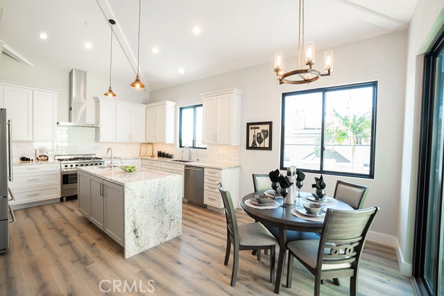 2202 Felton Lane, Redondo Beach, California 90278, 4 Bedrooms Bedrooms, ,3 BathroomsBathrooms,Residential,Sold,Felton,SB18220467