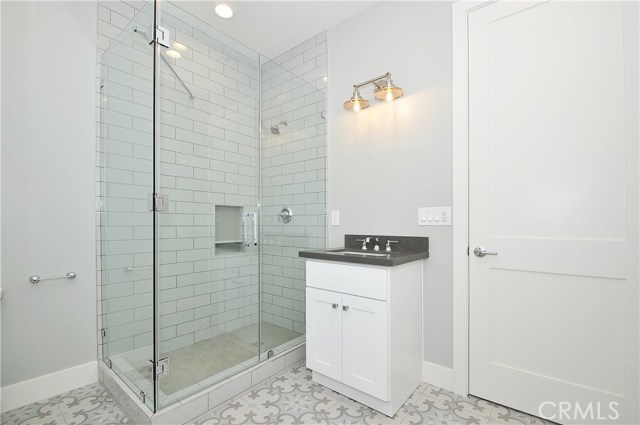 118 Irena Avenue, Redondo Beach, California 90277, 3 Bedrooms Bedrooms, ,3 BathroomsBathrooms,Residential,Sold,Irena,SB18141589