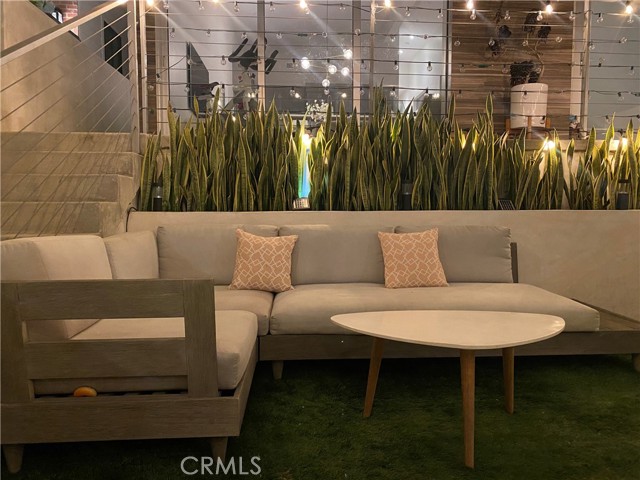 720 Rosecrans Avenue, Manhattan Beach, California 90266, 4 Bedrooms Bedrooms, ,3 BathroomsBathrooms,Residential,Sold,Rosecrans,PW21110961