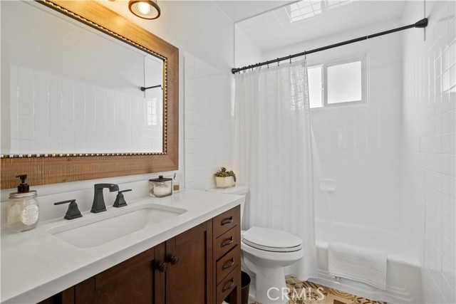 940 Rosecrans Avenue, Manhattan Beach, California 90266, 5 Bedrooms Bedrooms, ,2 BathroomsBathrooms,Residential,Sold,Rosecrans,SB21035135