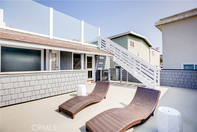 225 15th Street, Manhattan Beach, California 90266, 4 Bedrooms Bedrooms, ,1 BathroomBathrooms,Residential,Sold,15th,SB20180617