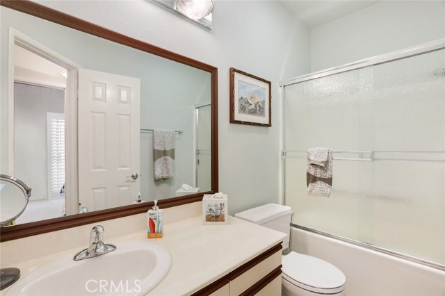 408 Avenue G, Redondo Beach, California 90277, 3 Bedrooms Bedrooms, ,1 BathroomBathrooms,Residential,Sold,Avenue G,SB17187838