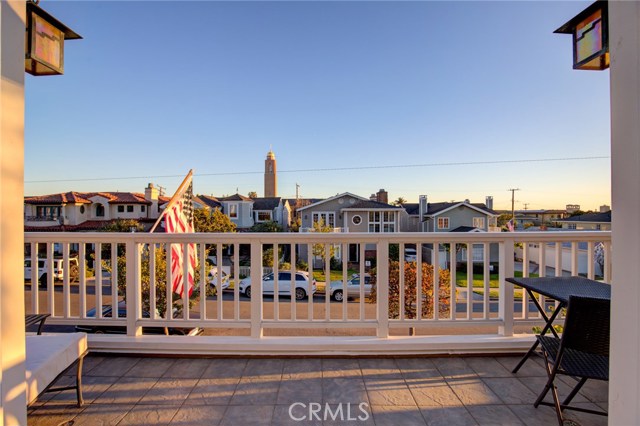 637 17th Street, Manhattan Beach, California 90266, 6 Bedrooms Bedrooms, ,3 BathroomsBathrooms,Residential,Sold,17th,SB20249999