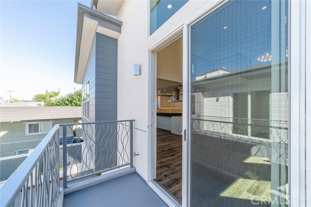 2516 Harriman Lane, Redondo Beach, California 90278, 4 Bedrooms Bedrooms, ,2 BathroomsBathrooms,Residential,Sold,Harriman,OC19086824