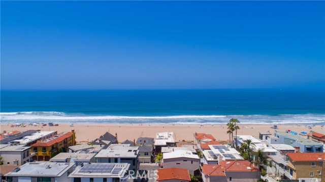 2412 manhattan Avenue, Manhattan Beach, California 90266, 4 Bedrooms Bedrooms, ,3 BathroomsBathrooms,Residential,Sold,manhattan,SB18177252