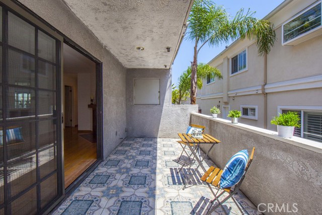 2611 Carnegie Lane, Redondo Beach, California 90278, 3 Bedrooms Bedrooms, ,2 BathroomsBathrooms,Residential,Sold,Carnegie,SB17163872