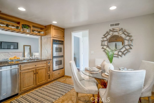 1902 Spreckels Lane, Redondo Beach, California 90278, 3 Bedrooms Bedrooms, ,2 BathroomsBathrooms,Residential,Sold,Spreckels,SB19180441