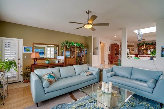 710 Beryl Street, Redondo Beach, California 90277, 3 Bedrooms Bedrooms, ,3 BathroomsBathrooms,Residential,Sold,Beryl,SB20099707