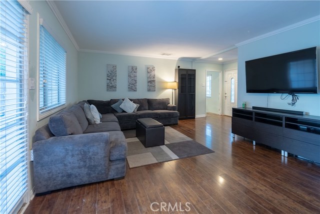 3 Bed Home for Sale in Lake Balboa, California