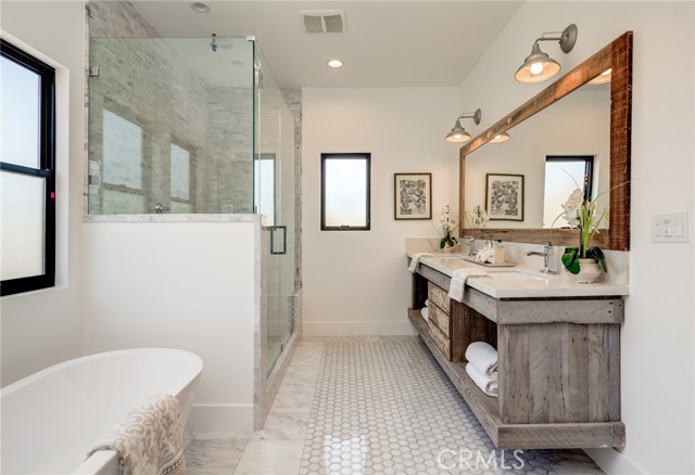 1130 21st Street, Manhattan Beach, California 90266, 5 Bedrooms Bedrooms, ,4 BathroomsBathrooms,Residential,Sold,21st,SB21098347