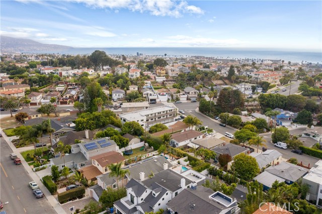 519 Juanita Avenue, Redondo Beach, California 90277, 5 Bedrooms Bedrooms, ,2 BathroomsBathrooms,Residential,Sold,Juanita,SB21138287