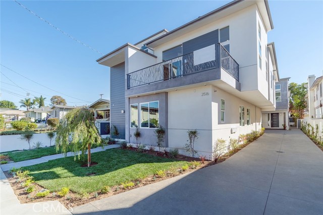 2516 Harriman Lane, Redondo Beach, California 90278, 4 Bedrooms Bedrooms, ,2 BathroomsBathrooms,Residential,Sold,Harriman,OC19086811