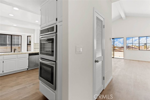 111 Guadalupe Avenue, Redondo Beach, California 90277, 4 Bedrooms Bedrooms, ,2 BathroomsBathrooms,Residential,Sold,Guadalupe,SB20121058