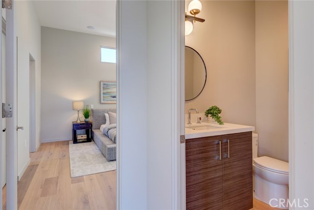 102 Prospect Avenue, Redondo Beach, California 90277, 3 Bedrooms Bedrooms, ,1 BathroomBathrooms,Residential,Sold,Prospect,SB19223229