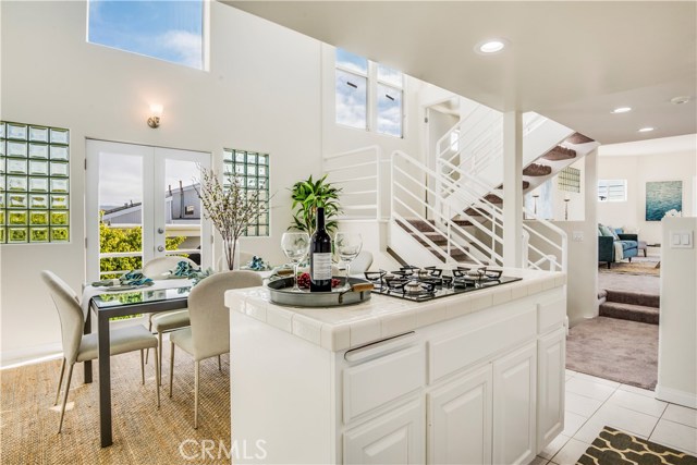 228 Manhattan Avenue, Hermosa Beach, California 90254, 3 Bedrooms Bedrooms, ,3 BathroomsBathrooms,Residential,Sold,Manhattan,PV18057092