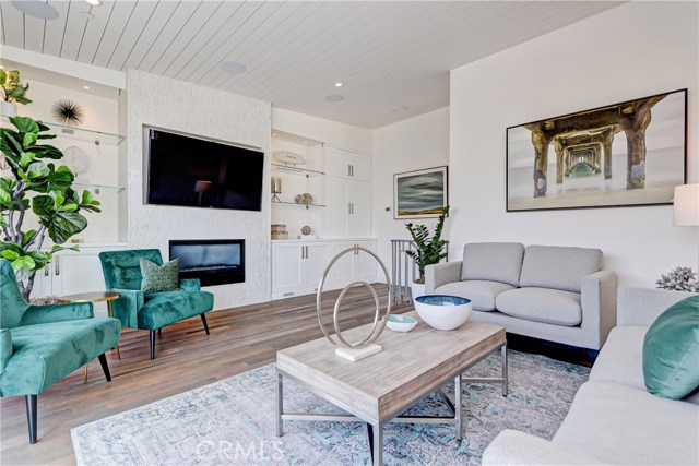 524 14th Street, Manhattan Beach, California 90266, 4 Bedrooms Bedrooms, ,3 BathroomsBathrooms,Residential,Sold,14th,SB19119459