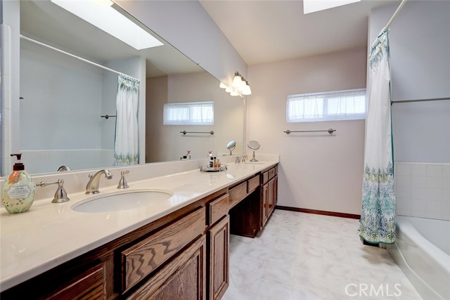 1912 Morgan Lane, Redondo Beach, California 90278, 3 Bedrooms Bedrooms, ,2 BathroomsBathrooms,Residential,Sold,Morgan,SB20051819