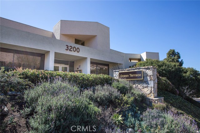 3200 La Rotonda Drive, Rancho Palos Verdes, California 90275, 2 Bedrooms Bedrooms, ,2 BathroomsBathrooms,Residential,Sold,La Rotonda,OC18078214