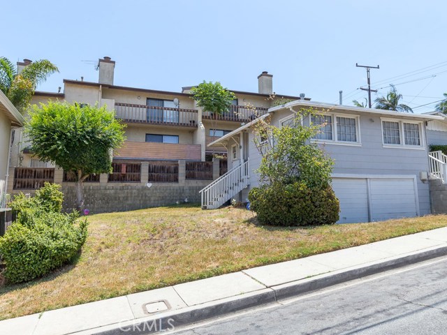2101 Rockefeller Lane, Redondo Beach, California 90278, 2 Bedrooms Bedrooms, ,1 BathroomBathrooms,Residential,Sold,Rockefeller,SB19174317