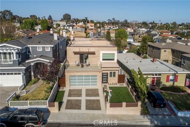 3208 Pacific Avenue, Manhattan Beach, California 90266, 4 Bedrooms Bedrooms, ,3 BathroomsBathrooms,Residential,Sold,Pacific,SB18253050