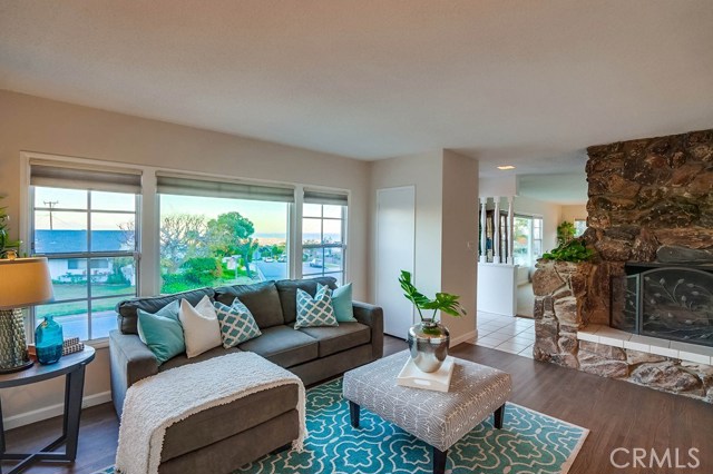 29423 Enrose Avenue, Rancho Palos Verdes, California 90275, 3 Bedrooms Bedrooms, ,1 BathroomBathrooms,Residential,Sold,Enrose,SB20027067