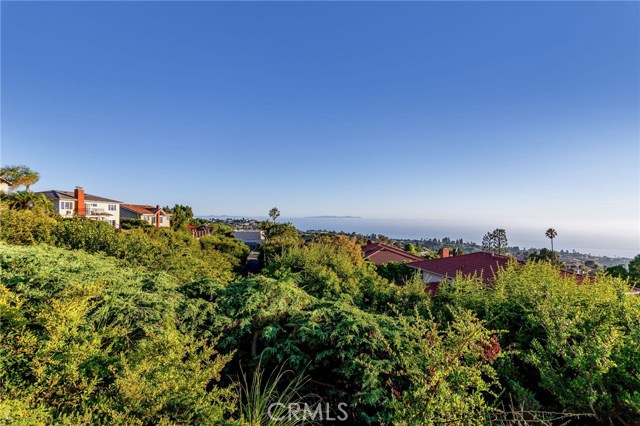 28817 Doverridge Drive, Rancho Palos Verdes, California 90275, 5 Bedrooms Bedrooms, ,3 BathroomsBathrooms,Residential,Sold,Doverridge,PV19186897