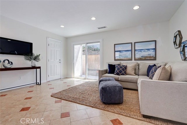 2011 Dufour Avenue, Redondo Beach, California 90278, 3 Bedrooms Bedrooms, ,2 BathroomsBathrooms,Residential,Sold,Dufour,SB19170584