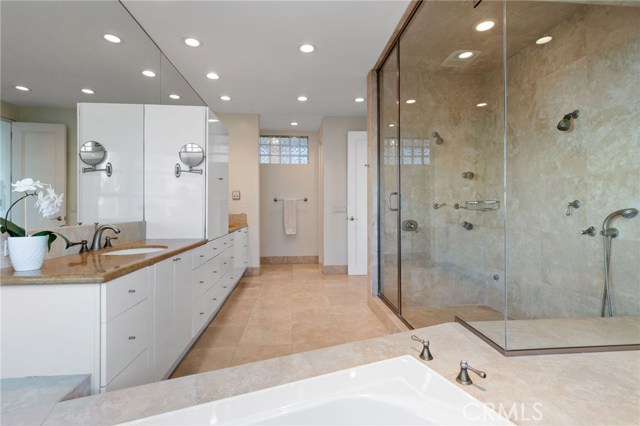 2519 Crest Drive, Manhattan Beach, California 90266, 2 Bedrooms Bedrooms, ,2 BathroomsBathrooms,Residential,Sold,Crest,SB20237672